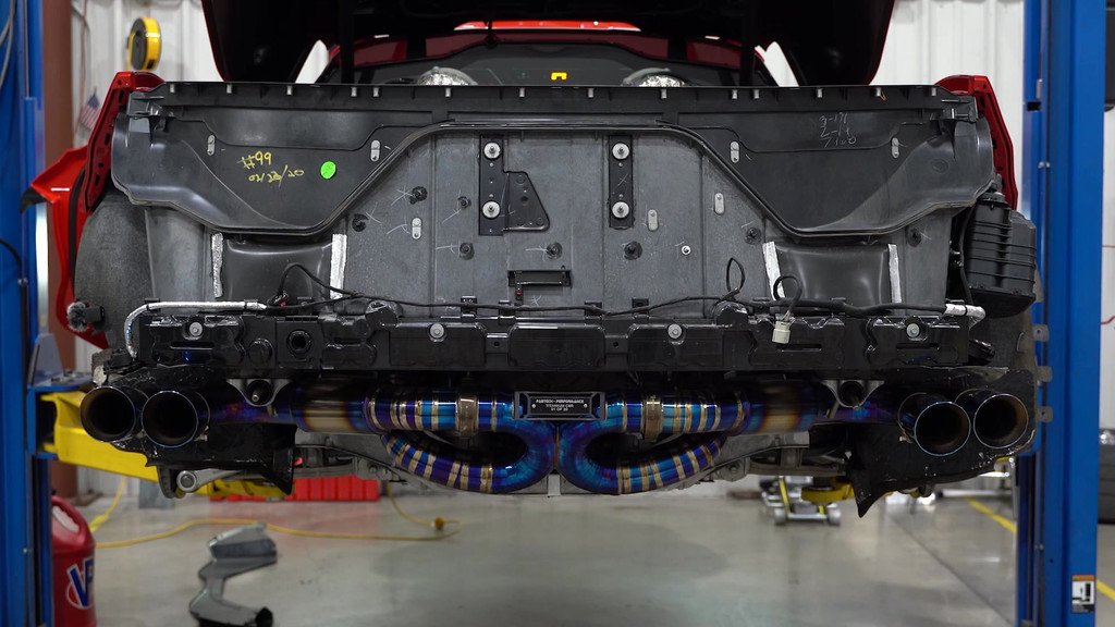 Fabtech 2020+ Corvette C8 Titanium Exhaust - Image 12